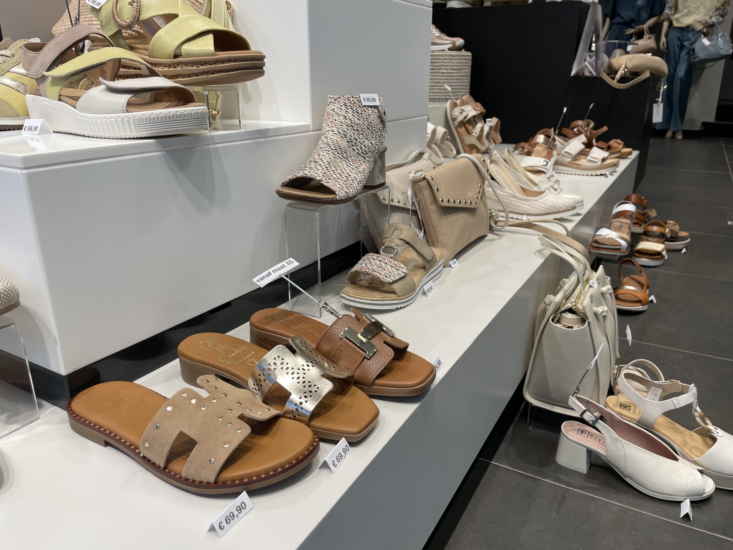 Schoenen Pantas Aalst sandalen